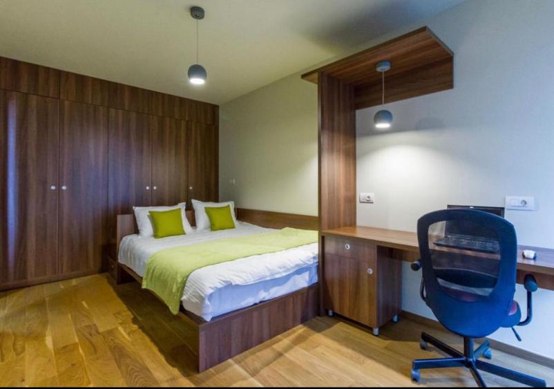 Apartament modern 2 camere cu parcare zona Grand Hotel Italia