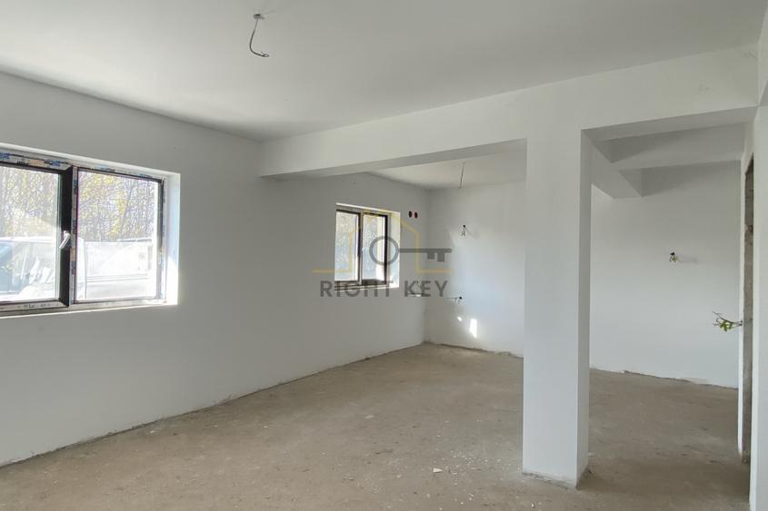 Nou! Casa tip cub, 3 camere, utilitati si curte! Comision 0%!