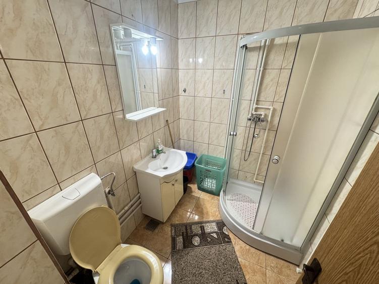 Apartament 3 camere zona Tomis Nord - Brotacei cu Centrala la Etajul 1