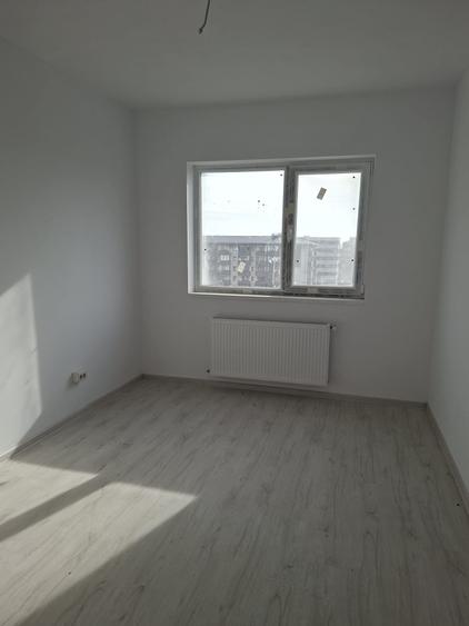 VANZARE 3 CAMERE
