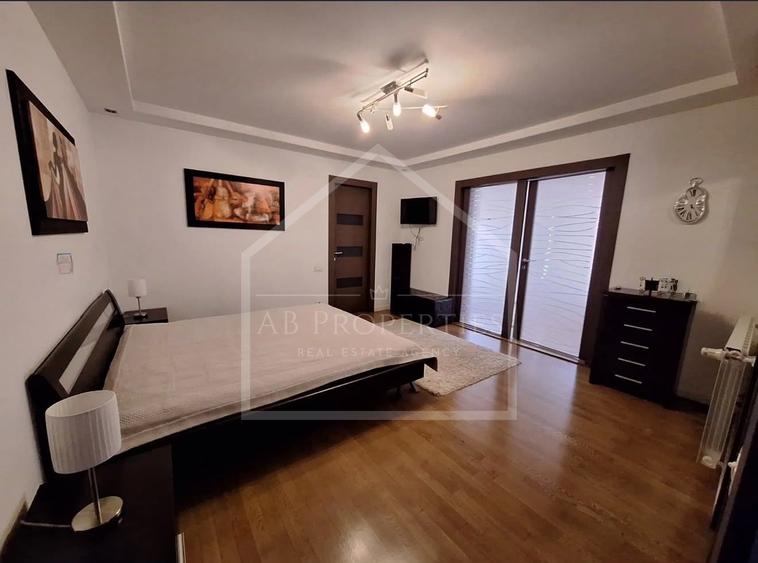 Penthouse 5 camere | Terasa 35 mp | Aviatorilor | Parcare Inclusa