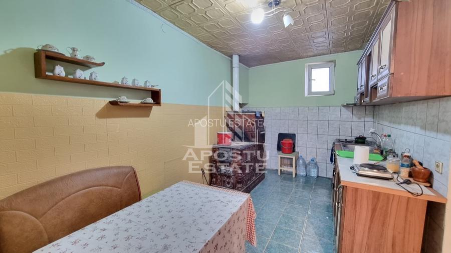 Casa individuala de vanzare cu 3 camere si 2 fronturi Giarmata - 4
