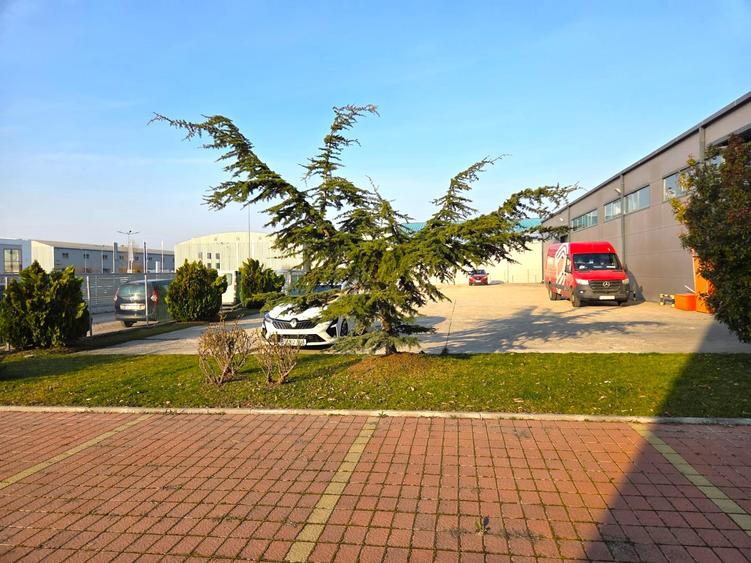 Proprietate top pretabil spatiu industrial cu teren 4000mp ,hala+birouri 1716mp
