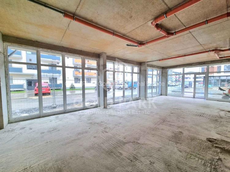 Spatiu Comercial - Zona Floresti - 100mp - Bloc Nou  - VITRINA MARE - 4