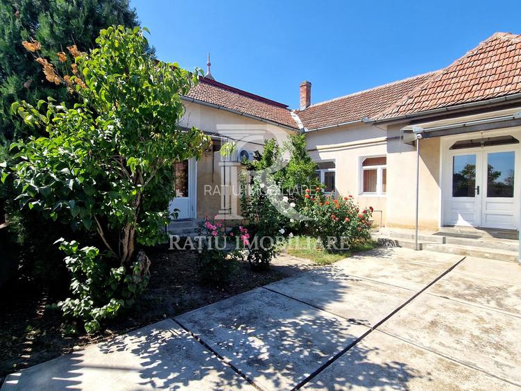 Casa cu 6 camere de vanzare | Teren 557 mp | Salonta | Bihor - 3
