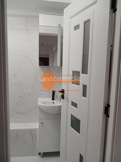 Apartament cu 3 camere in zona Pacii-Apusului