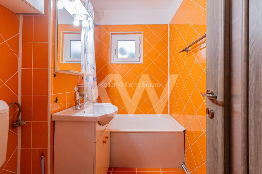 Vânzare apartament cu 3 camere, decomandat - strada Codrul Cosminului - 11