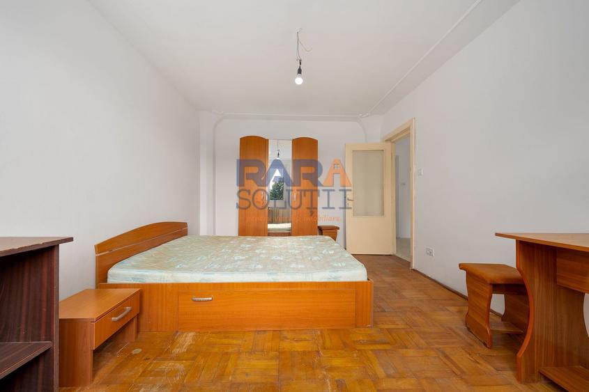 Apartament 3 camere + 2 băi IEFTIN: 700 €/mp