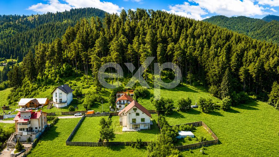 Vilă lângă pădure, cu vedere panoramică spre oraș | Săcele