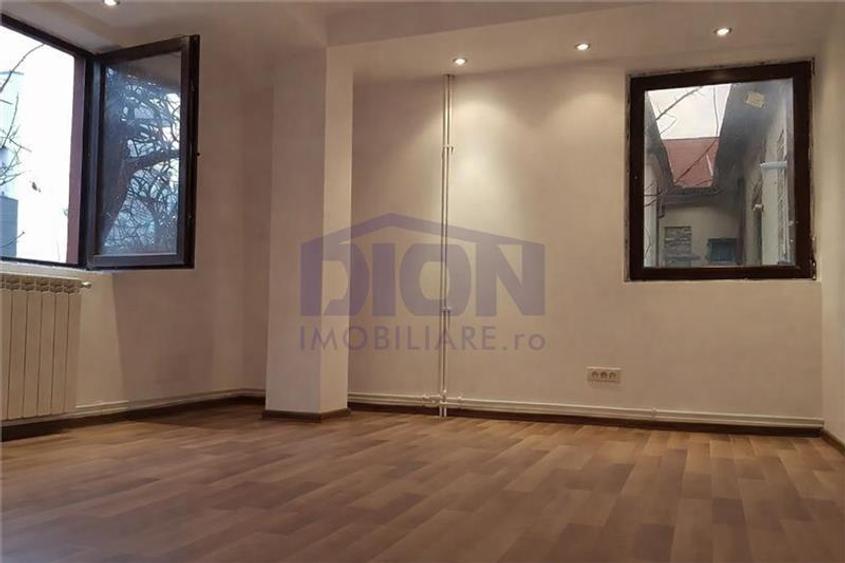 Vila Moderna zona Banu Manta