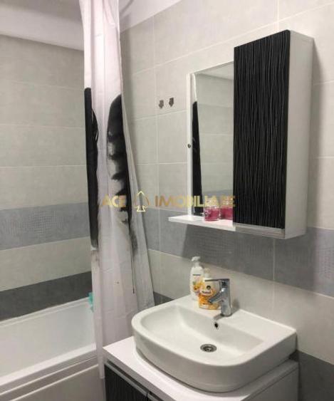 2 Camere de inchiriat | Regie | Centrala proprie | Metrou