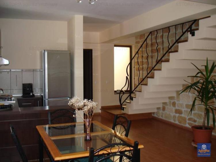 Apartament 3 camere, in vila, Centru, mobilat, finisaje moderne