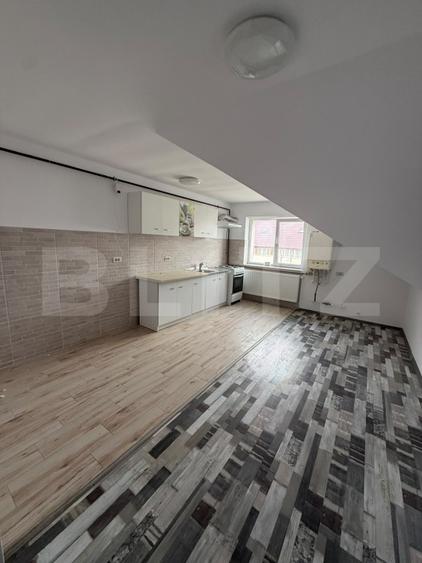 Apartament 3 camere, 83 mp, zona Adria