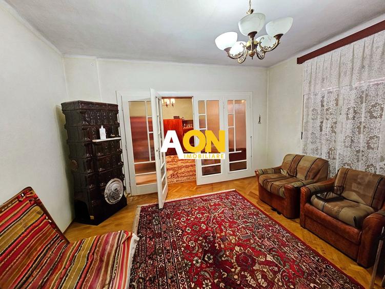 Casa 4 camere, 618 mp teren, zona Centru