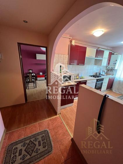 Apartament de inchiriat cu 3 camere. Zona Micro 5/1 (B-dul Traian)