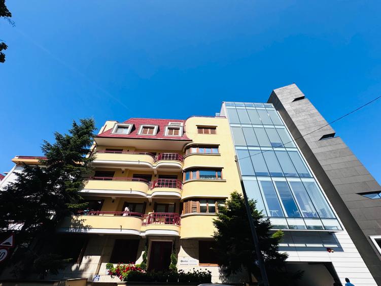 Aviatorilor / Spațiu de 195 mp in Clădire Boutique / 5 Birouri / Metrou/