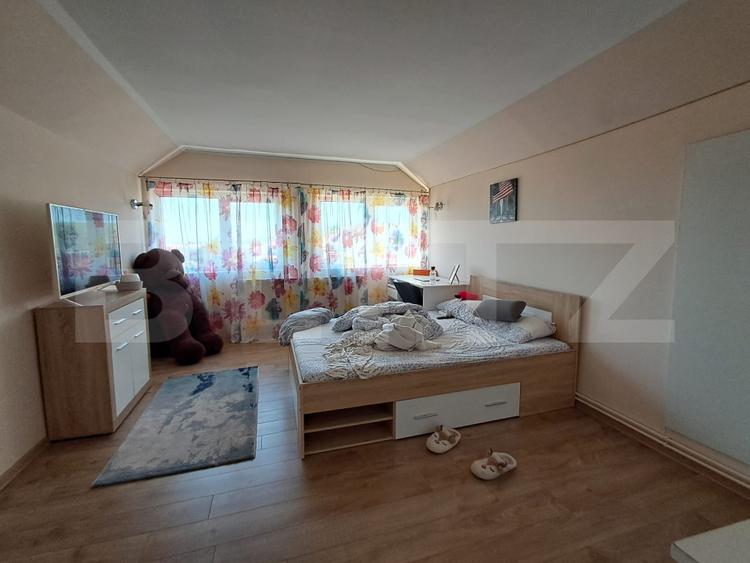 Casă modernă P+2 de vânzare în Reghin, cu garaj și curte generoasă