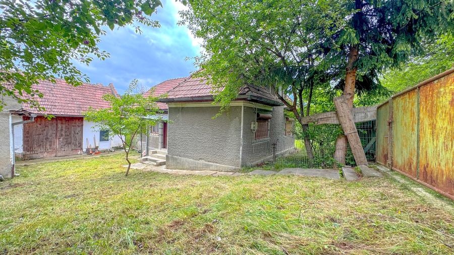 Teren 1500mp, intravilan cu utilitati, in proximitatea complexului Vila Bran