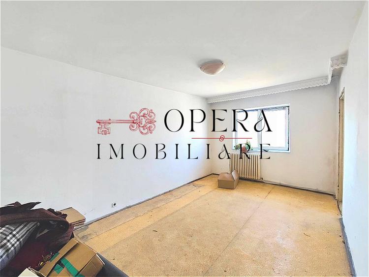 Apartament 2 camere+pod 100 m.p., decomandat, de vanzare, zona Podul de Fier