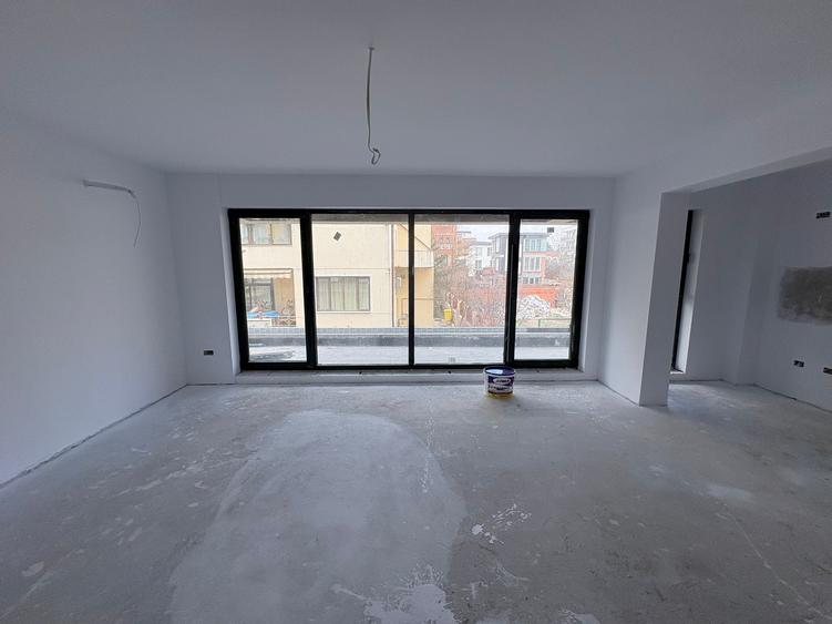 APARTAMENT 4 CAMERE | 128MP UTILI | 49MP TERASA | FINISAJE INCLUSE | ETAJ 2