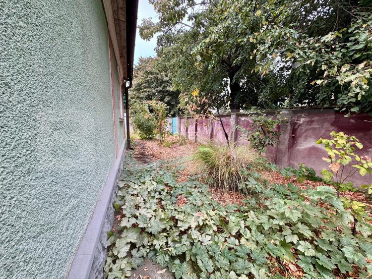Casa 3 camere, 80 mp, curte 480 mp, zona Cantemir - 2