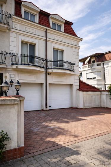 Vila individuala | 8 camere, 6 bai | teren 642 mp| Erou Iancu Nicolae