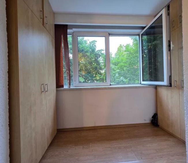 Apartament 3 Camere,Berceni METROU,B-dul Obregia,bl. REABILITAT,et.3/10,AMENAJAT