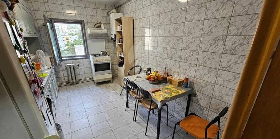 Apartament 4 camere în zona Big Manastur