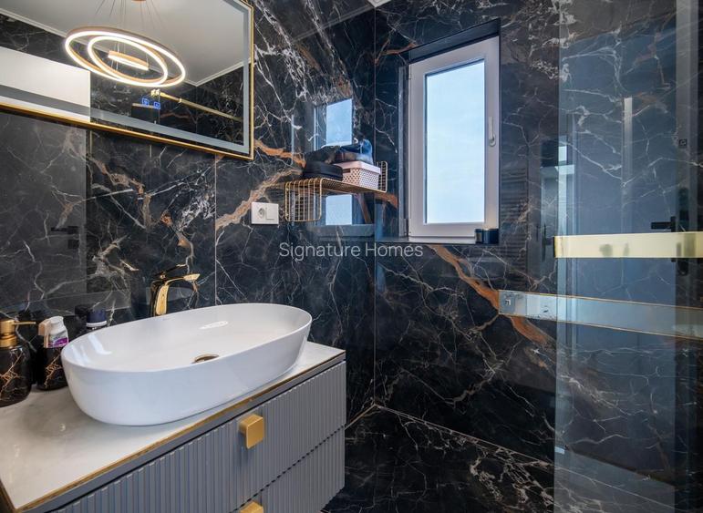 Vila Exclusivista cu 6 Dormitoare, Finisaje din Marmura si Curte mare - 19