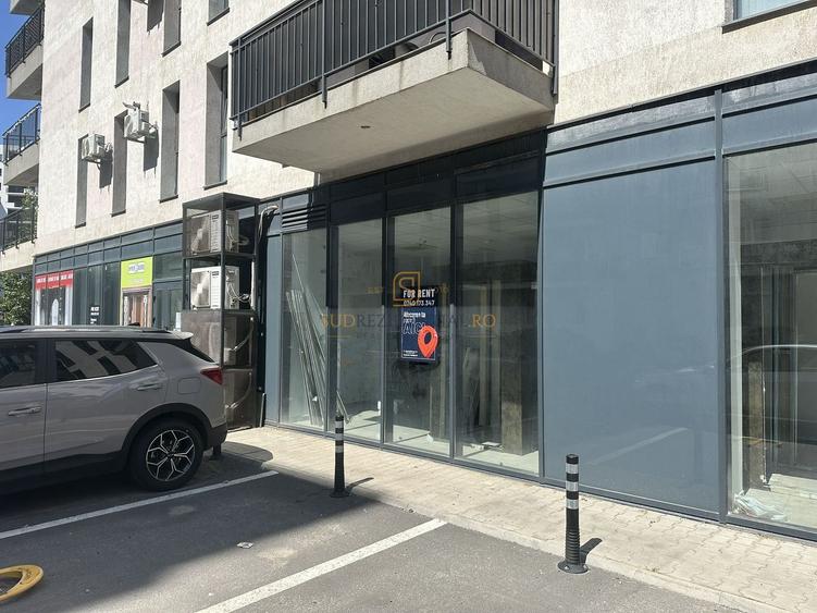 Spațiu Comercial 316.5 mp, Bd-ul Metalurgiei - vitrina stradala