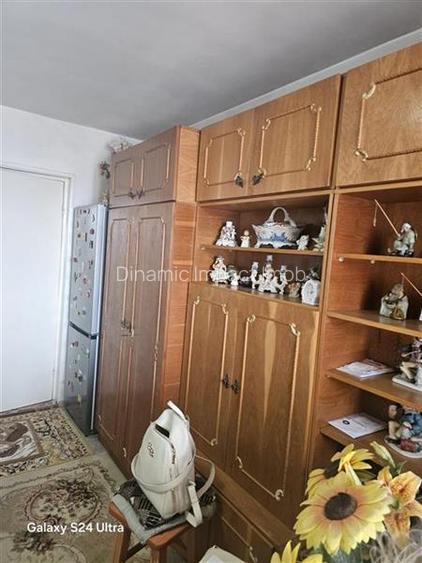 Garsonieră  Tractorul , B-dul 13 Decembrie ,zona CORESI! - 10