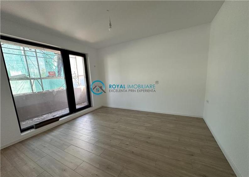 Royal Imobiliare - Vanzare apartament 3 camere zona Albert