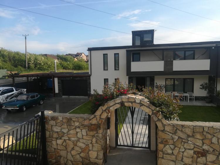 OPORTUNITATE! Duplex modern cu curte generoasa complet mobilat D-Jucu, jud. Cluj