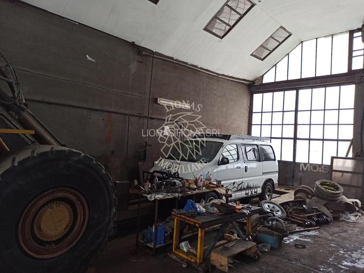 Hala industriala 250 mp+6 birouri-6 parcari-Zona Str. Libertatii - 3