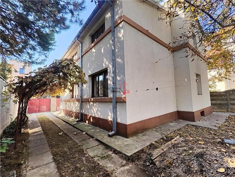 Casa spatioasa cu gradina mare zona Expozitiei Agronomie