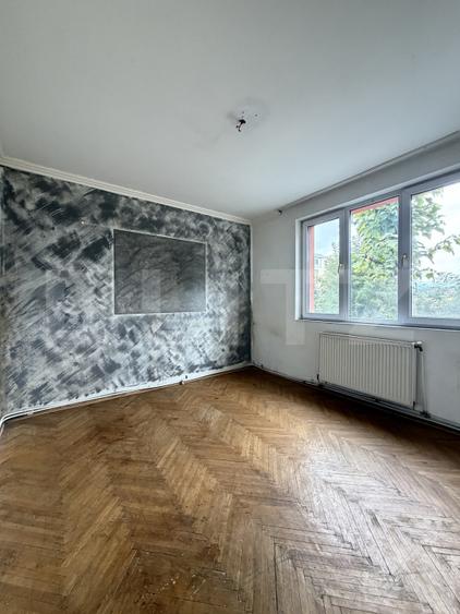 Apartament cu 2 camere, decomandat, zona Micro 1