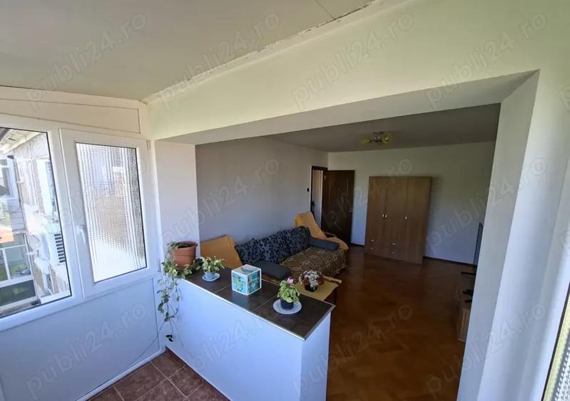 Take Ionescu - Isho(1 min) - 4 camere- Centrala termica - AC - Balcon