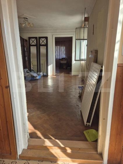 Casa cu 3 camere, zona 7 Noiembrie