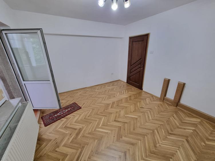 Apartament 2 camere et 1 (ACTIVITATE DE BIROU) zona Biblioteca Judeteana