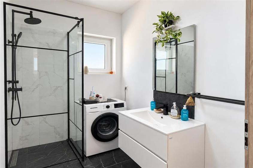 Apartament 3 camere decomandat balcon parcare zona Arhitectilor