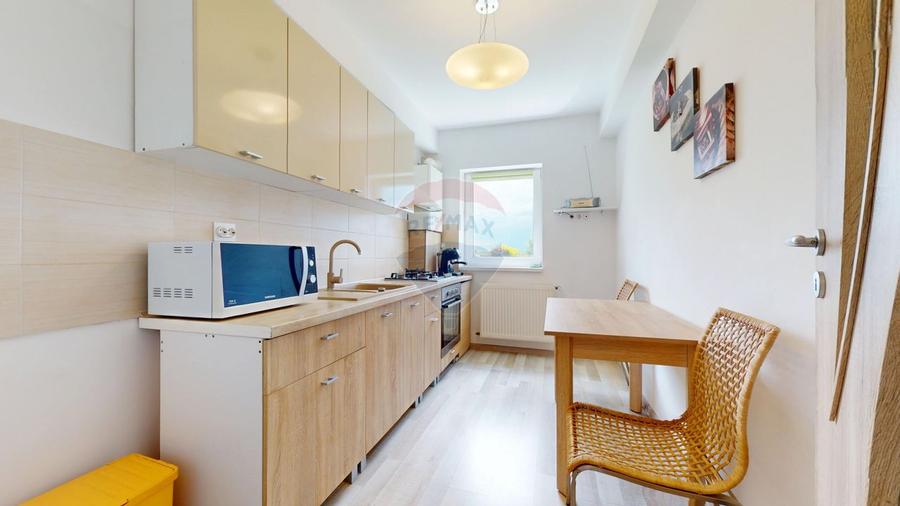 Apartament cu 2 camere de vânzare Sânpetru, cu loc de parcare