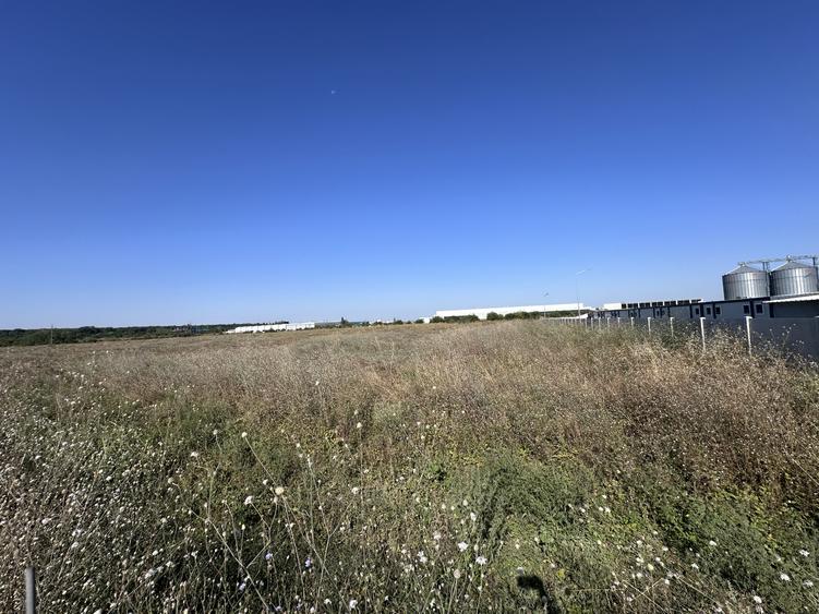 Teren industrial / logistic de vânzare – Ștefăneștii de Jos | M2a1 | 24.661 mp