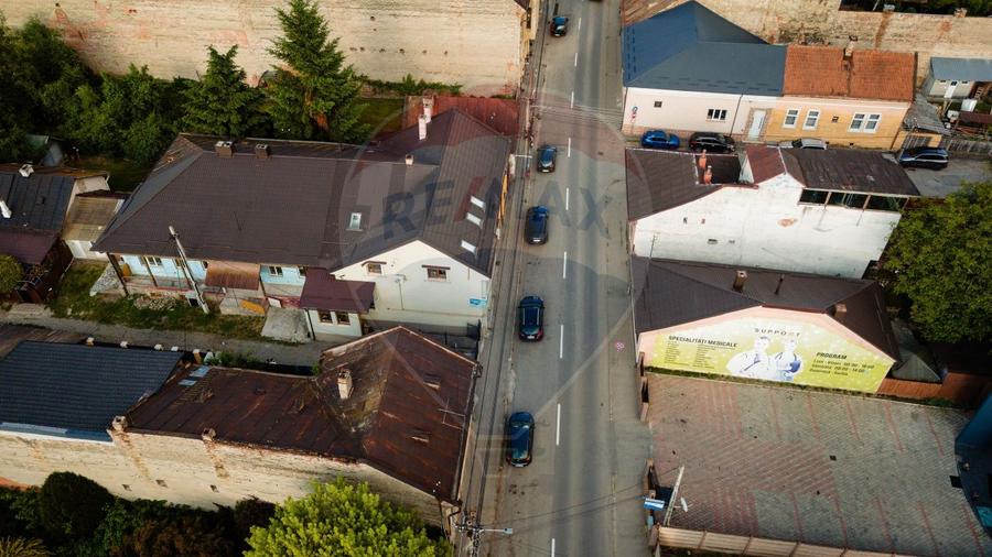 Casă / Vilă cu 3 camere în zona Centrală, strada Gheorghe Doja!