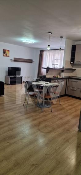 Apartament 3 camere decomandat | 77 mp | 2 dormitoare | 2 băi | Etaj 2