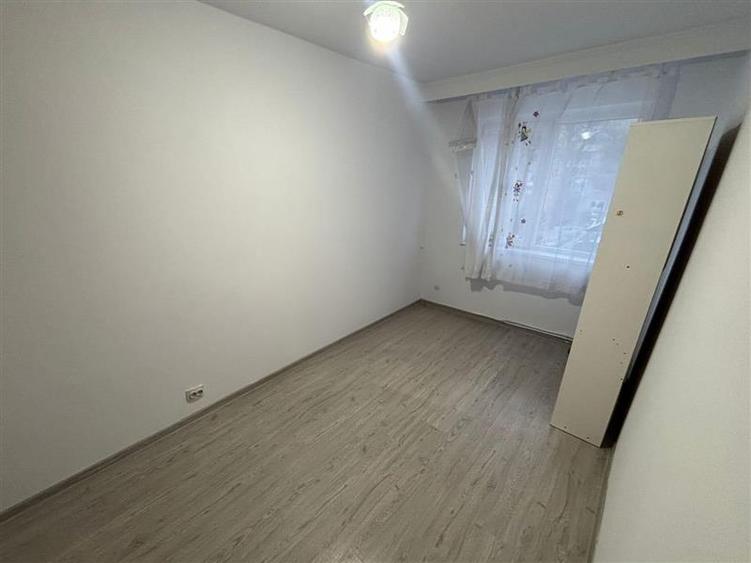 Aleea Ghioceilor - apartament 3 camere - etajul 2