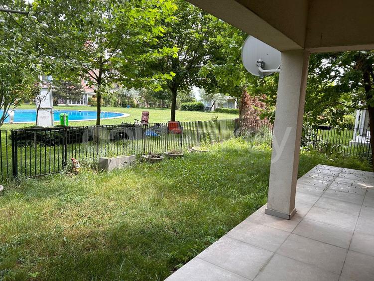 Apartament cu 4 camere in complex cu piscina