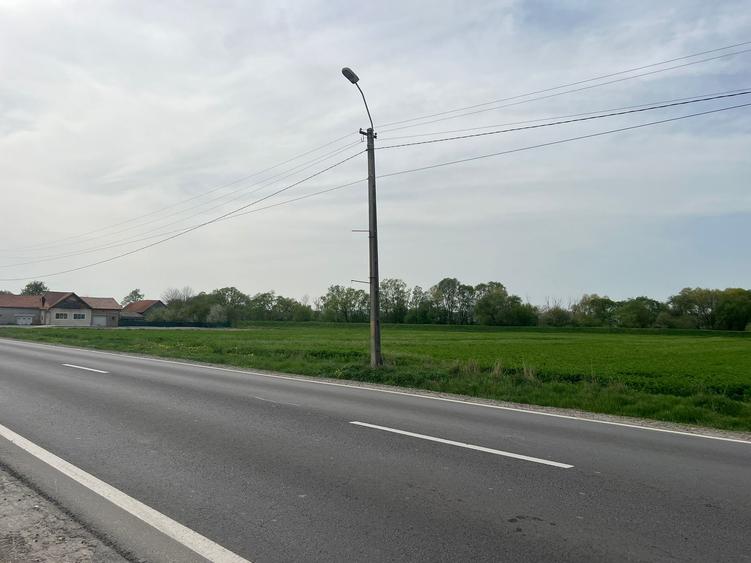 Teren intravilan, 2400 mp, Lunca Calnicului, DN11