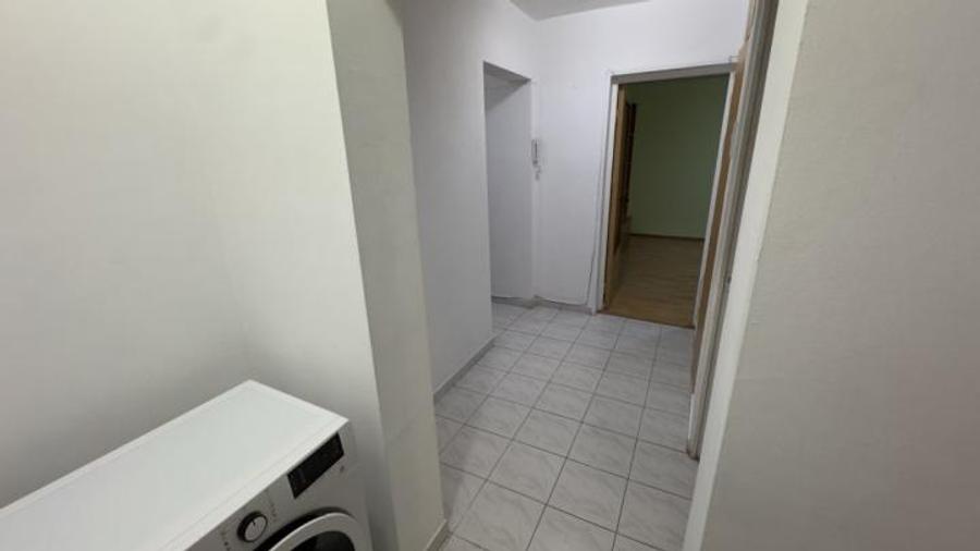 Brancoveanu Metrou(la 5 minute)2 camere decomandat,etaj 4,cu 2 balcoane,boiler