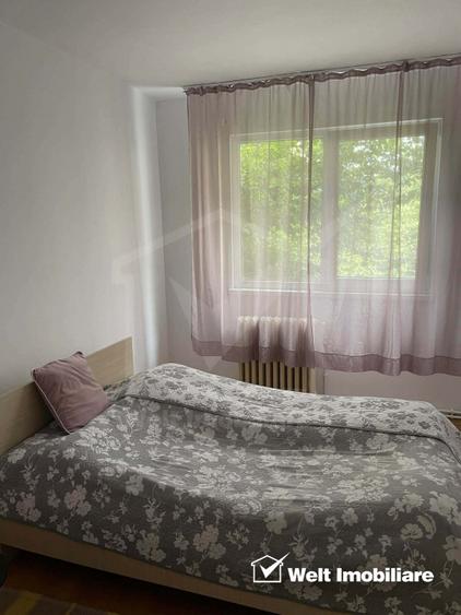 Vanzare apartament cu 3 camere str Fantanele