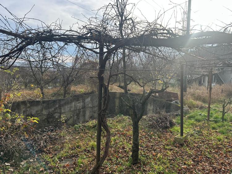 Teren Intravilan 2.800 mp| toate utilitățile | zona Schit